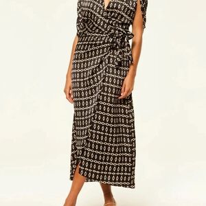 Misa Los Angeles Black and Cream Patterned Midi Dress